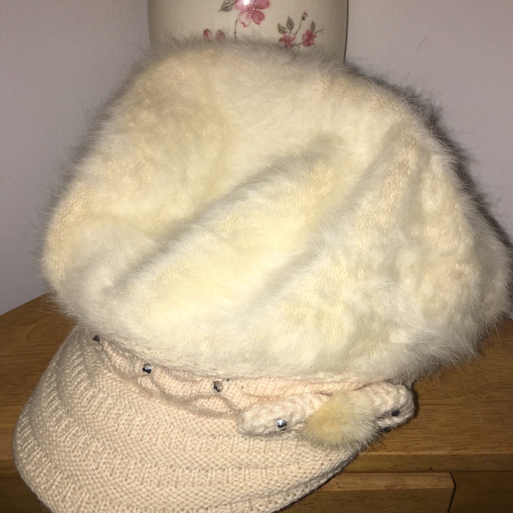 Cute warm BJB cream colored hat. New with tags